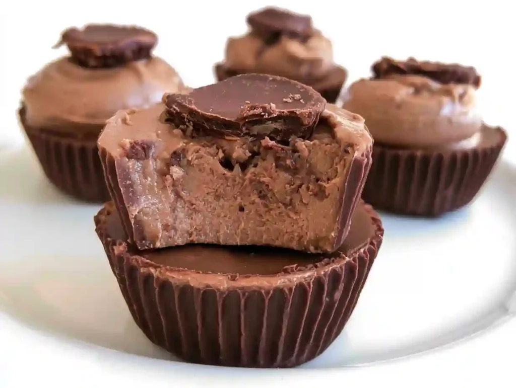 Nutella Cheesecake Chocolate Cups