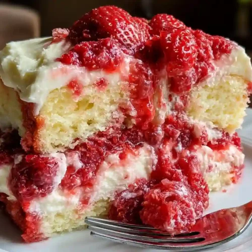 Strawberry Earthquake Cake